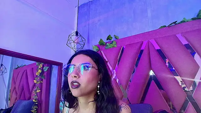 viollettaa_ webcam