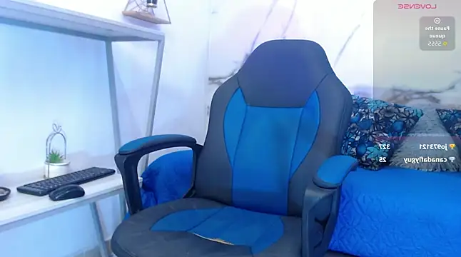 XanderGrey8 webcam