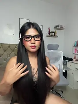 JassmineLove webcam