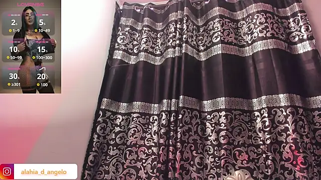Alahia_Dangelo webcam