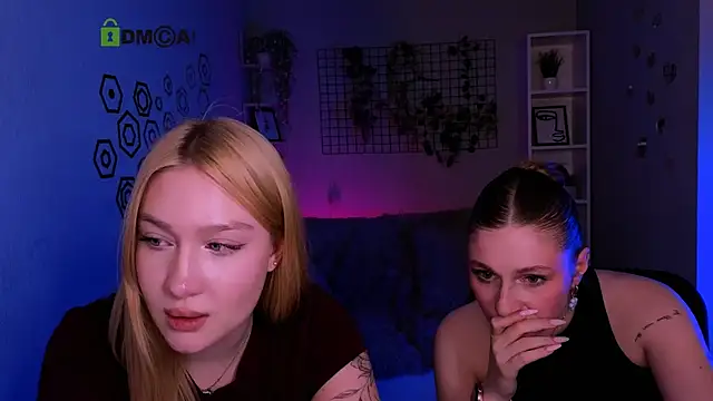 playful_sophie webcam