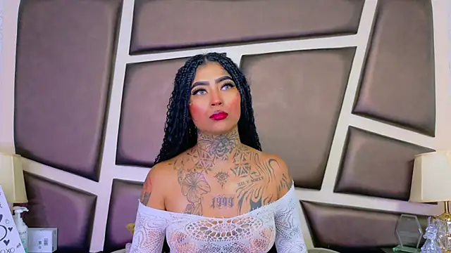 EmilieLake webcam