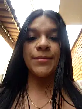 layla-daring (F young) - Off panties at the mall