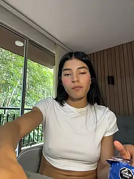 Ema_Rose_ webcam