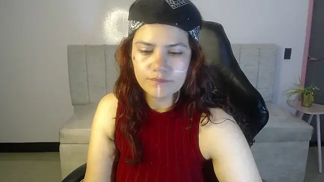 scarlett_jhonson_ch - Scarlett_jhonson_ch's free webcam - UK Sex Cams