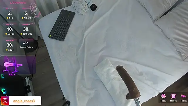 angiee_roses webcam