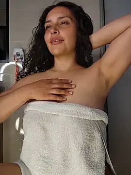 Lucy_Marin webcam