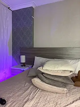 miilablake (Ask my age) - MIssionary fuck & plug on