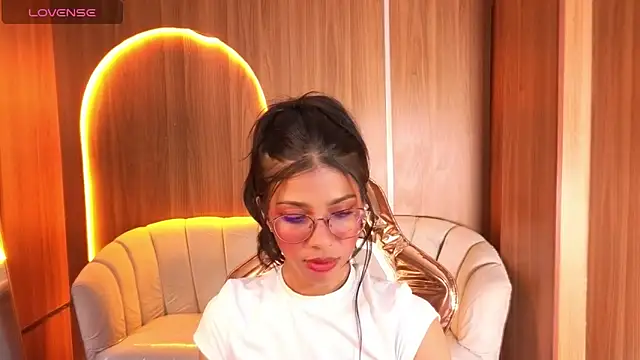 Alina_b_ webcam