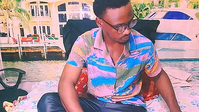 EbonyTiger69 webcam