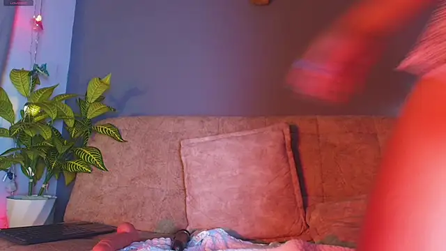 jade_brunnette webcam