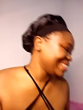 PoundCakeL webcam
