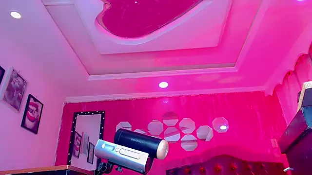 TiffanyMackensyy webcam