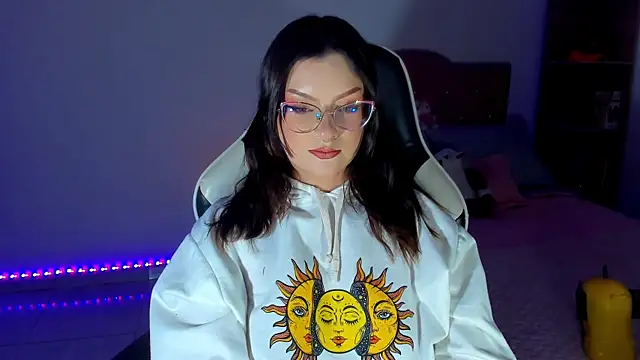 OphelianaRose33 webcam
