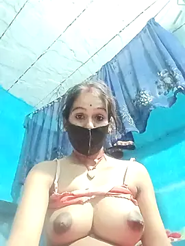 Nandani-758 webcam