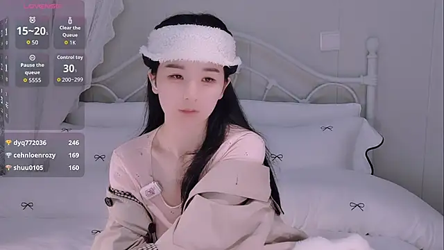 美女BingLin-在线直播