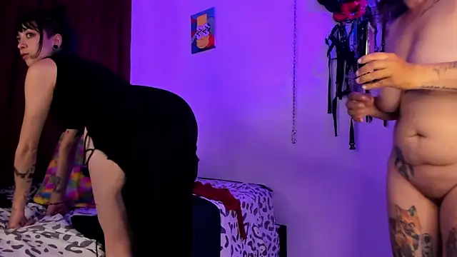 dungeongirls webcam
