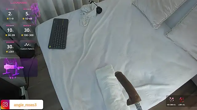angiee_roses webcam