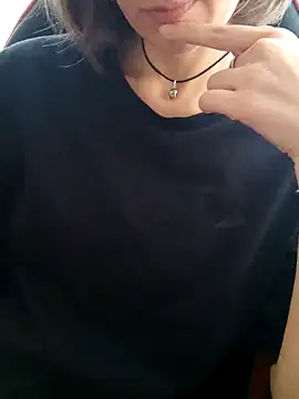 Aashikalaa webcam