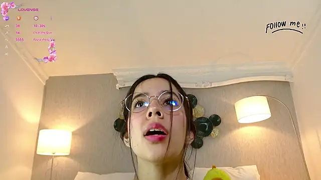 laraa_jeean webcam