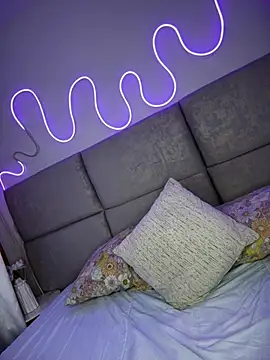 Yiiraaa1 webcam
