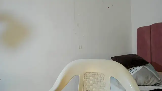 Tahira_21_ webcam