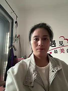 美女buusoom在线直播