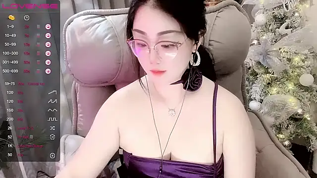 Monica-666888- webcam