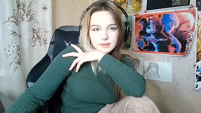 MilaTyan webcam