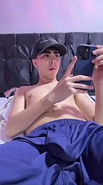 michaell_twinkk webcam