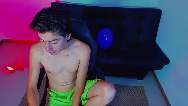 Dante_White webcam
