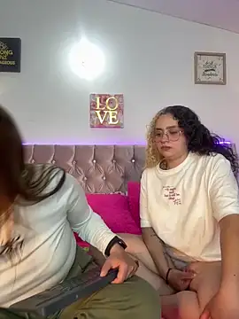Catherine_And_Tara webcam