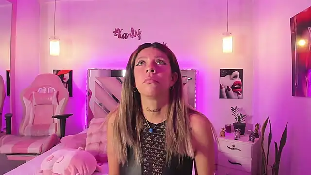 Karly_moon webcam