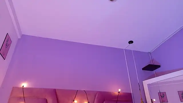 littlee_emilyy_ webcam