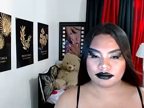 TSbrianaHugeCock webcam