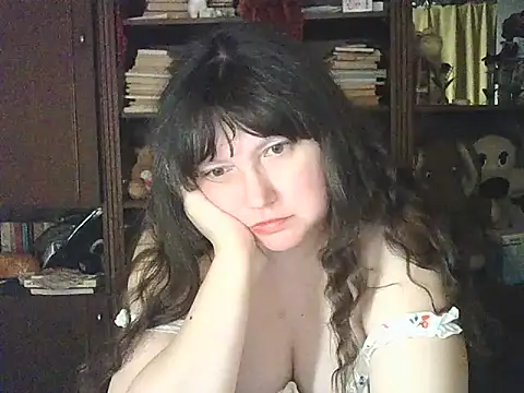 CarrieQPeach webcam