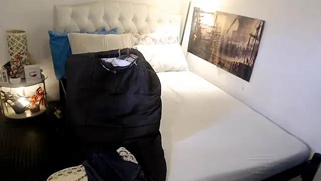 NinaDOM4CUM webcam