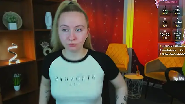 mila_glow1 webcam