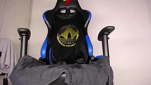 maxjones_2 (M young) - masturbation + precum