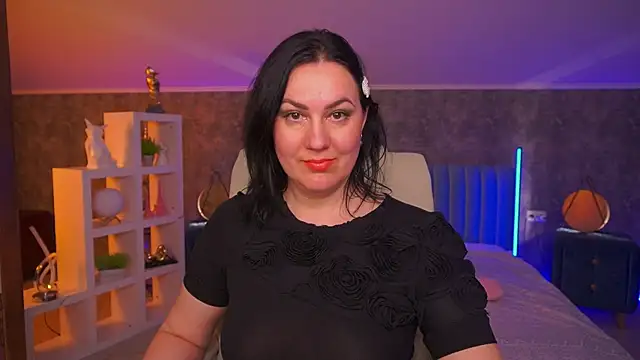 VelvetLuck webcam