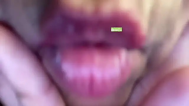 Kanika_9_ webcam