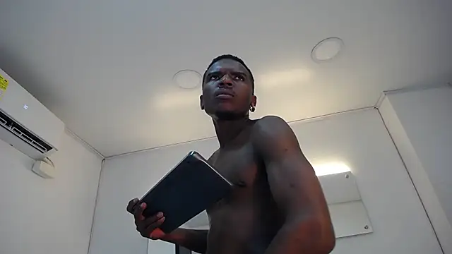 Ebony_N_Blonde webcam