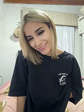 babylovetierna1 - Babylovetierna1's free webcam - UK Sex Cams