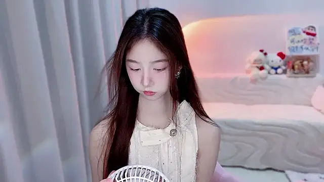 美女lucky-tt在线直播