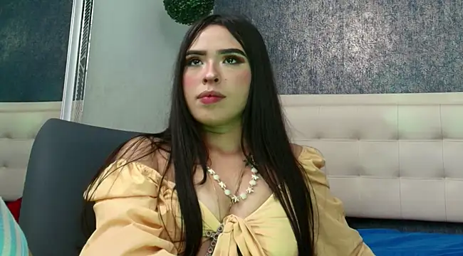 Cloeandtyfanny webcam