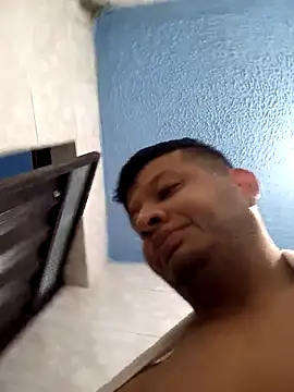 themorenofit08 webcam