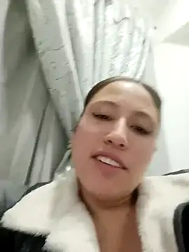 Camille_n_Shaggy webcam