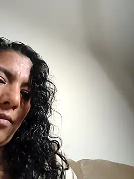 Divya888 webcam