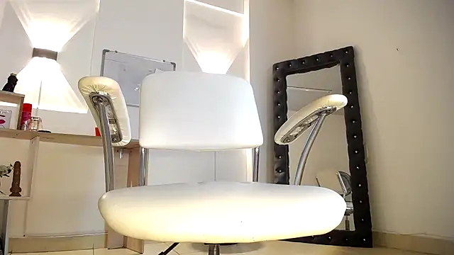 Emily_Jedet webcam