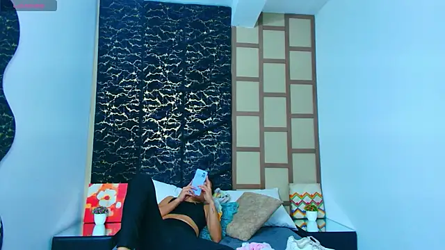 AlahiaEvanz webcam